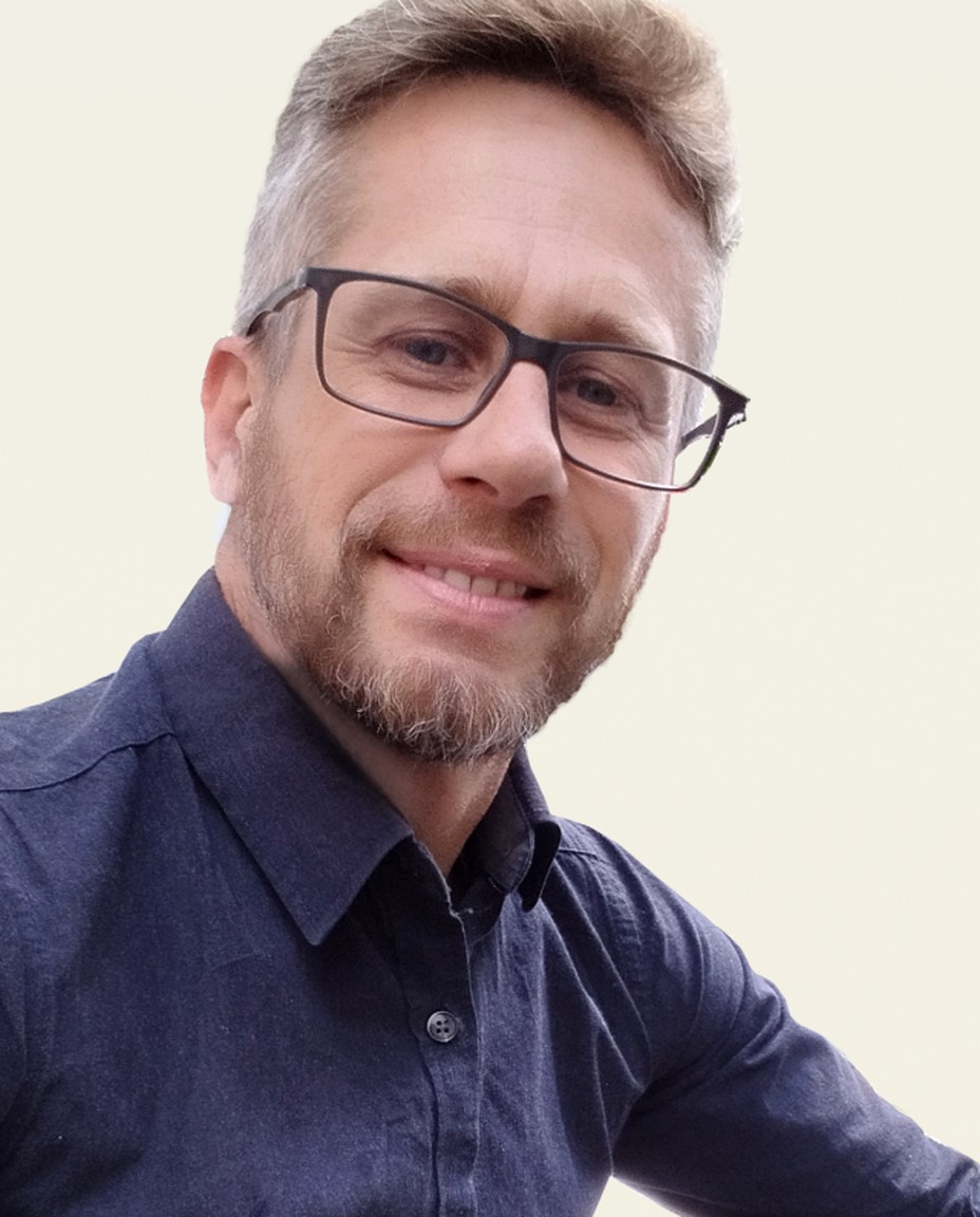 Professional portrait of Miguel Gonçalves
